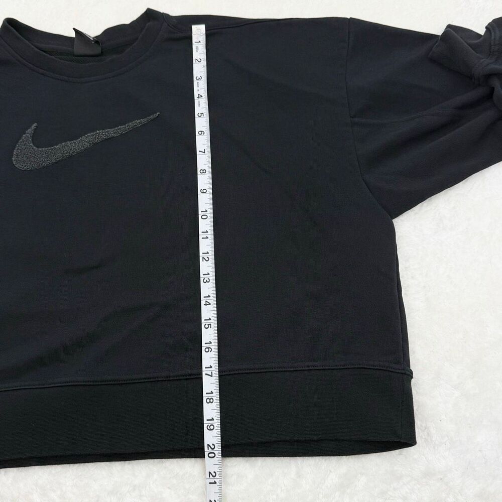 Nike Training Boxy Fit Crewneck Cropped Slouchy Chenille Logo Swoosh Sweat Shirt - Picture 6 of 9